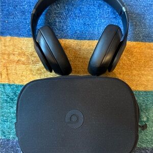 Beats by Dre Black Over-Ear Headphones